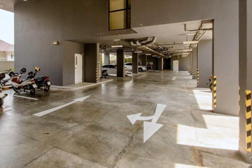Sea View Apartment At Aristo2 By Lofty Ban Lum Fuang ภายนอก รูปภาพ